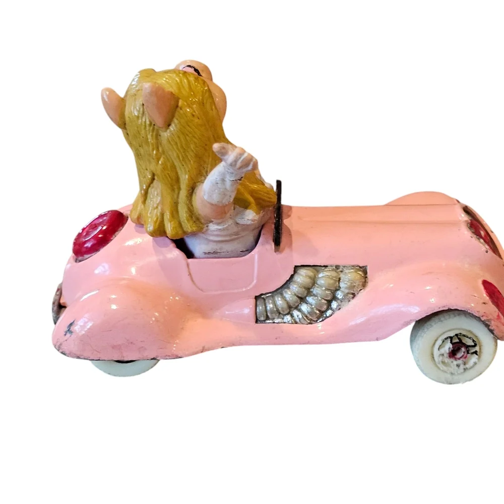 The Muppets vtg corgi